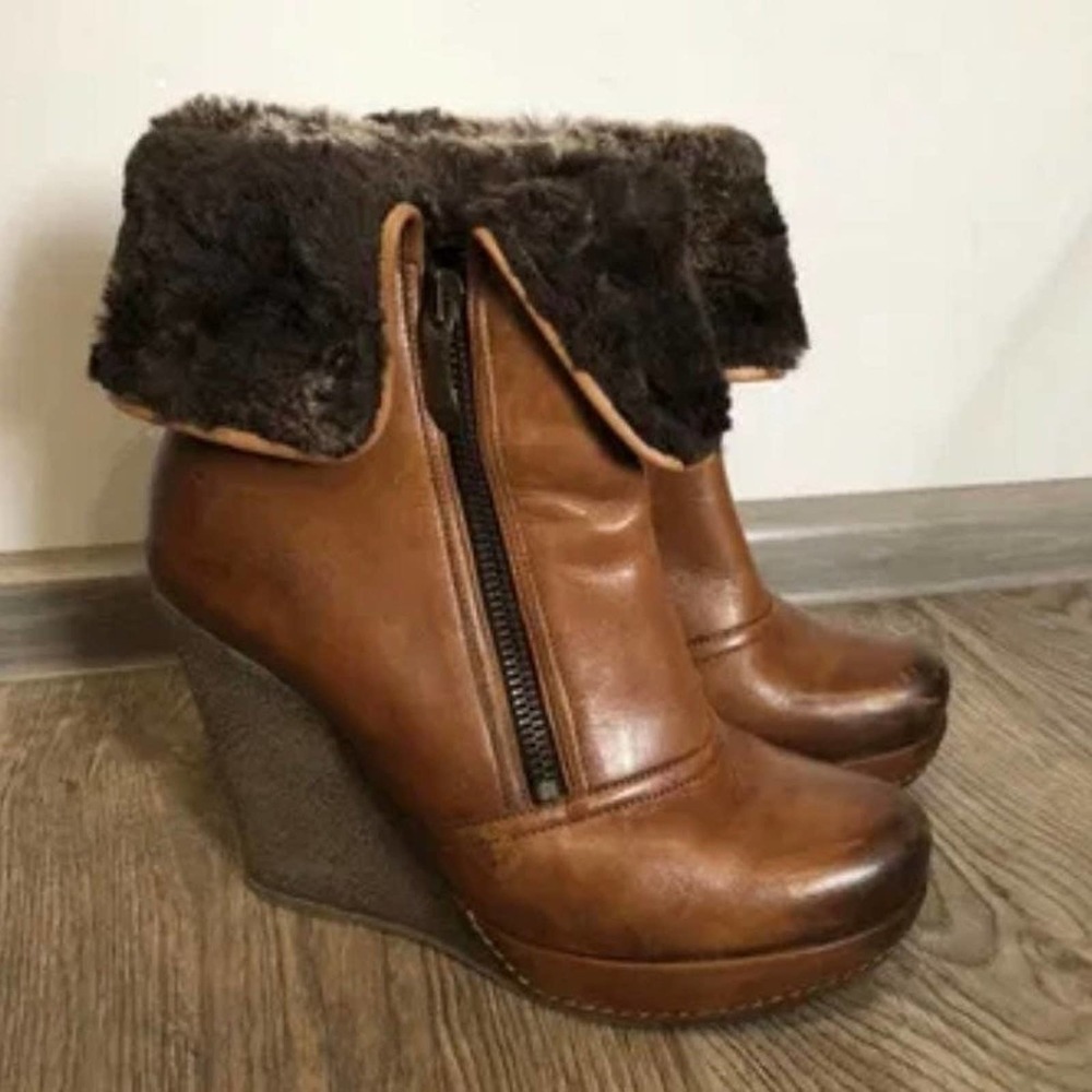 Brown leather Fur cuff Wedge boots Sz 8